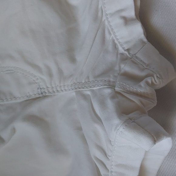 Gymboree shorts - Picture 3 of 6